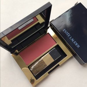 Estee Lauder Blush (Pink Ingenue)